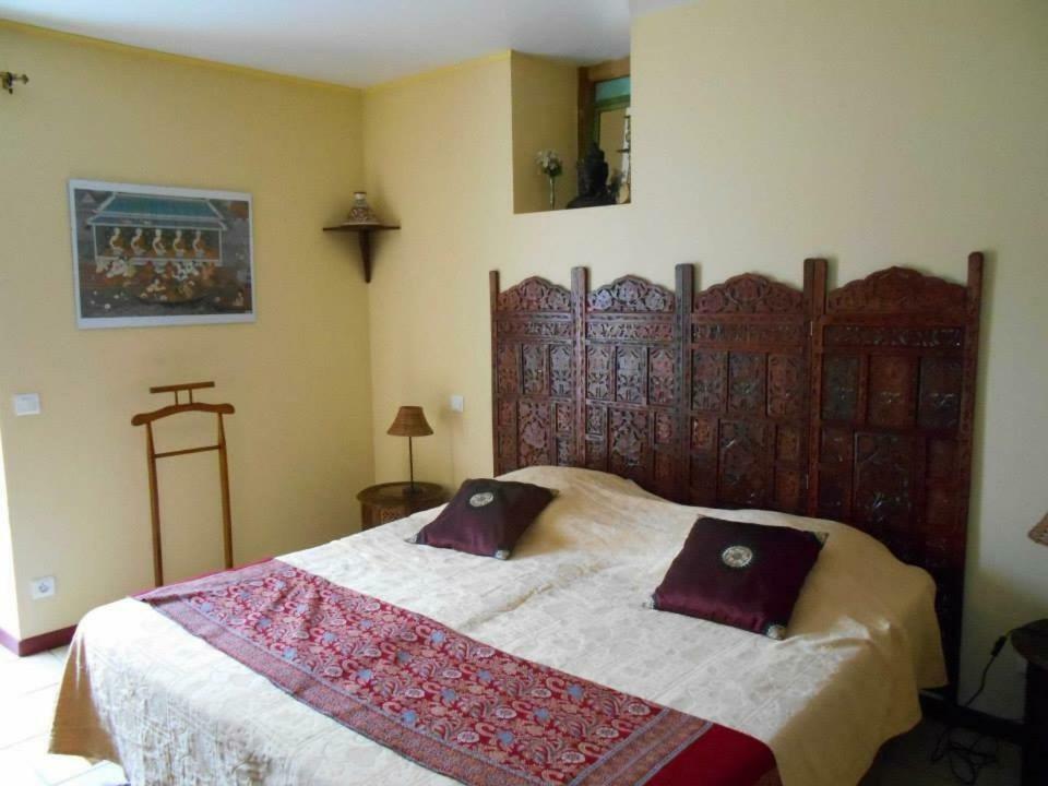 Chambres D'Hotes Le Peyroux Montcel  Exteriör bild